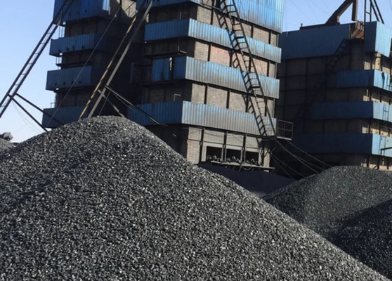 O carvão preto da fábrica de aço, índice de carbono de 95% calcinou o casco do petróleo